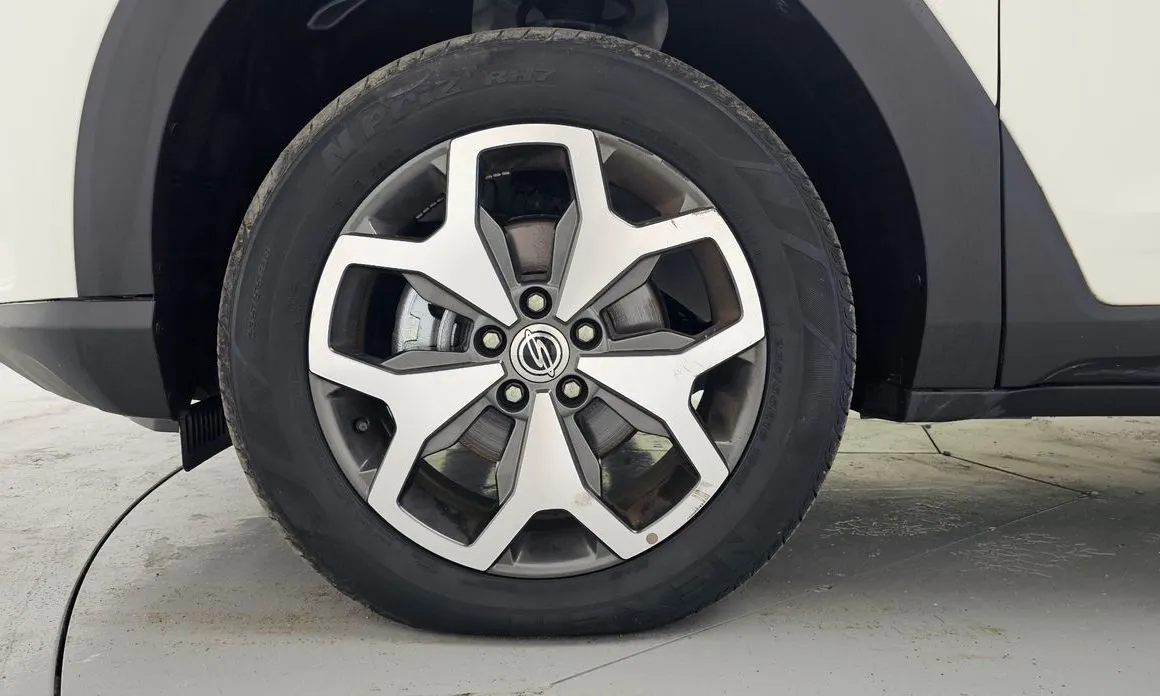 KG Mobility (Ssangyong) Torres — фото 2