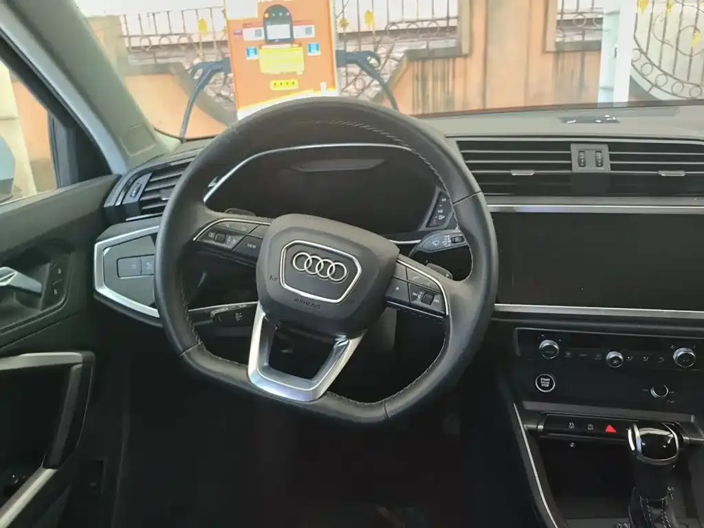 Audi Q3 — фото 3