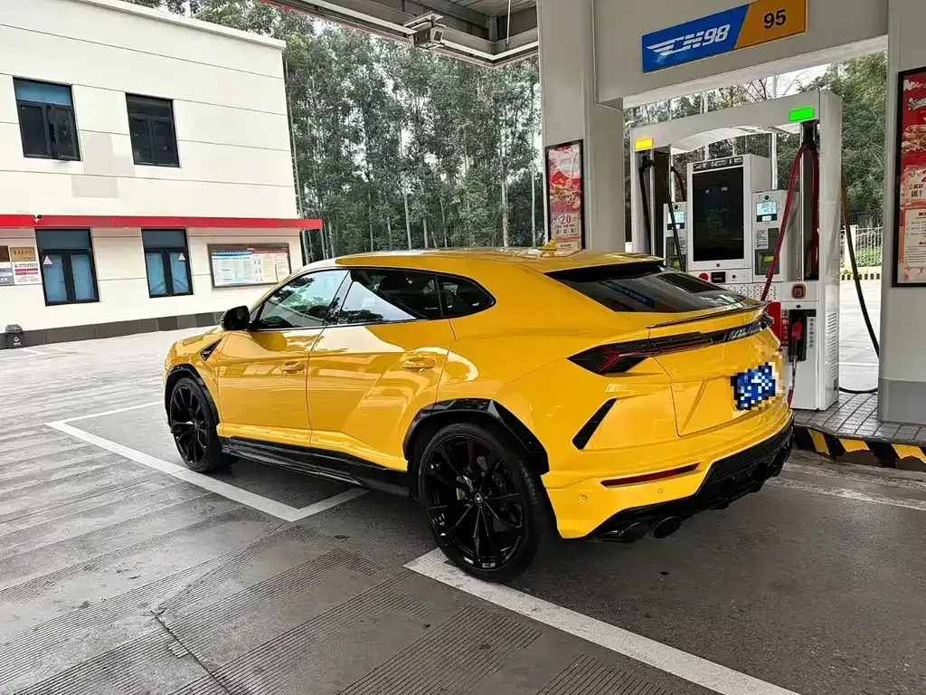 Lamborghini Urus — фото 7