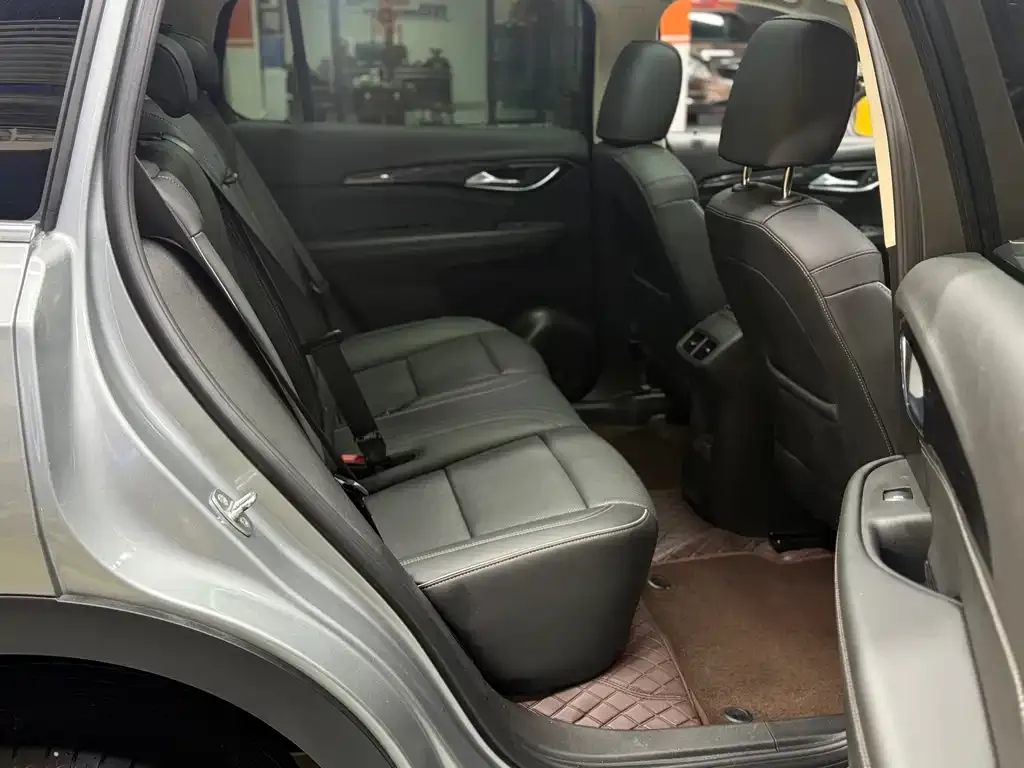 Buick Envision Plus — фото 7
