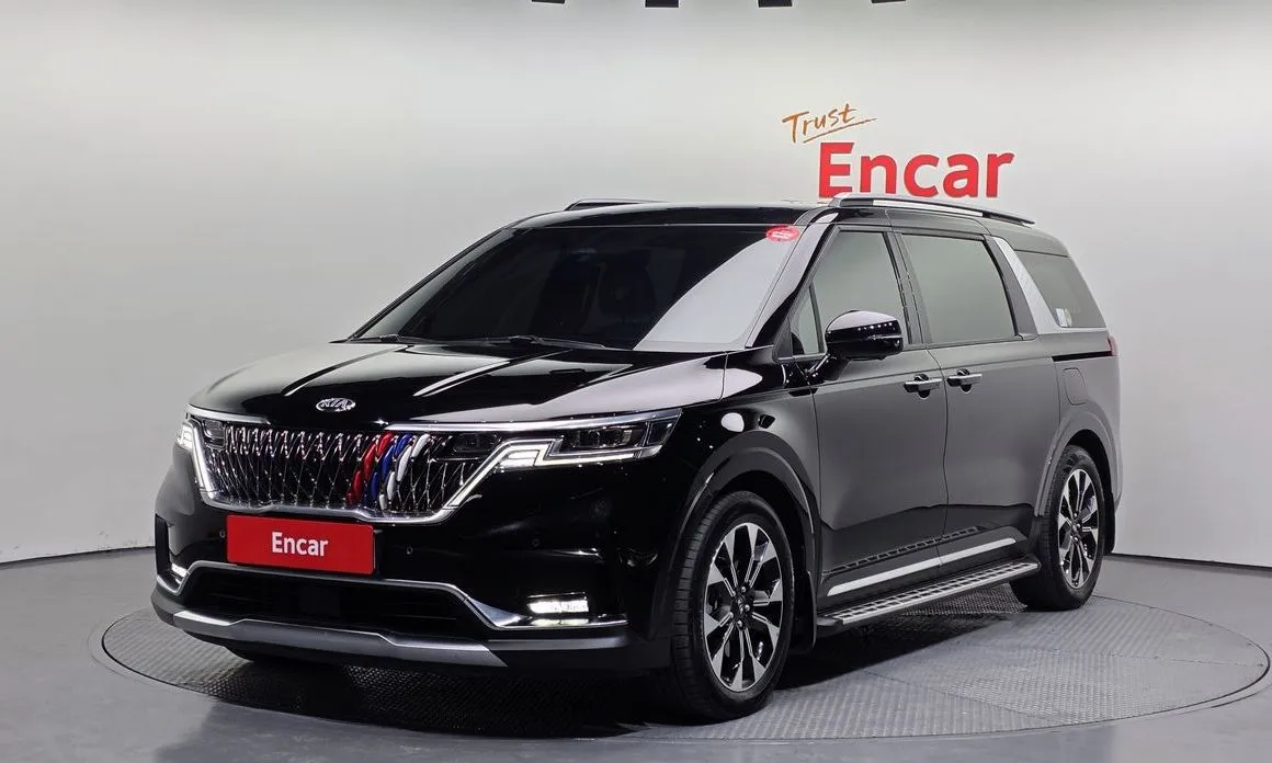 Kia Carnival — фото 1
