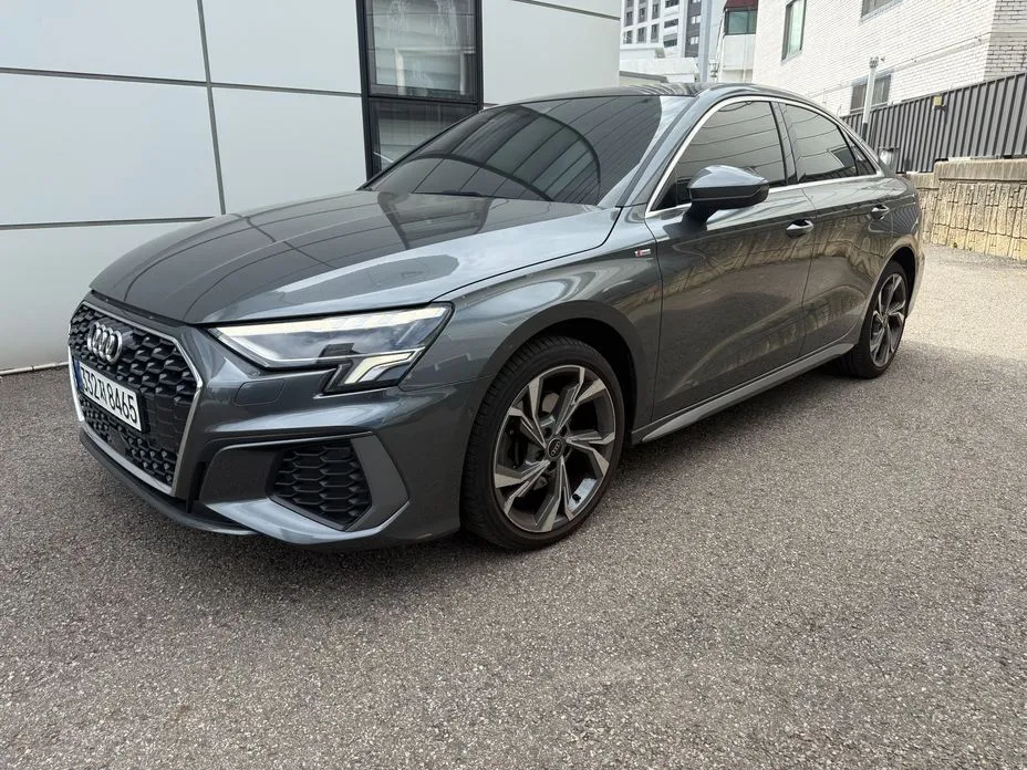 Audi A3 — фото 1