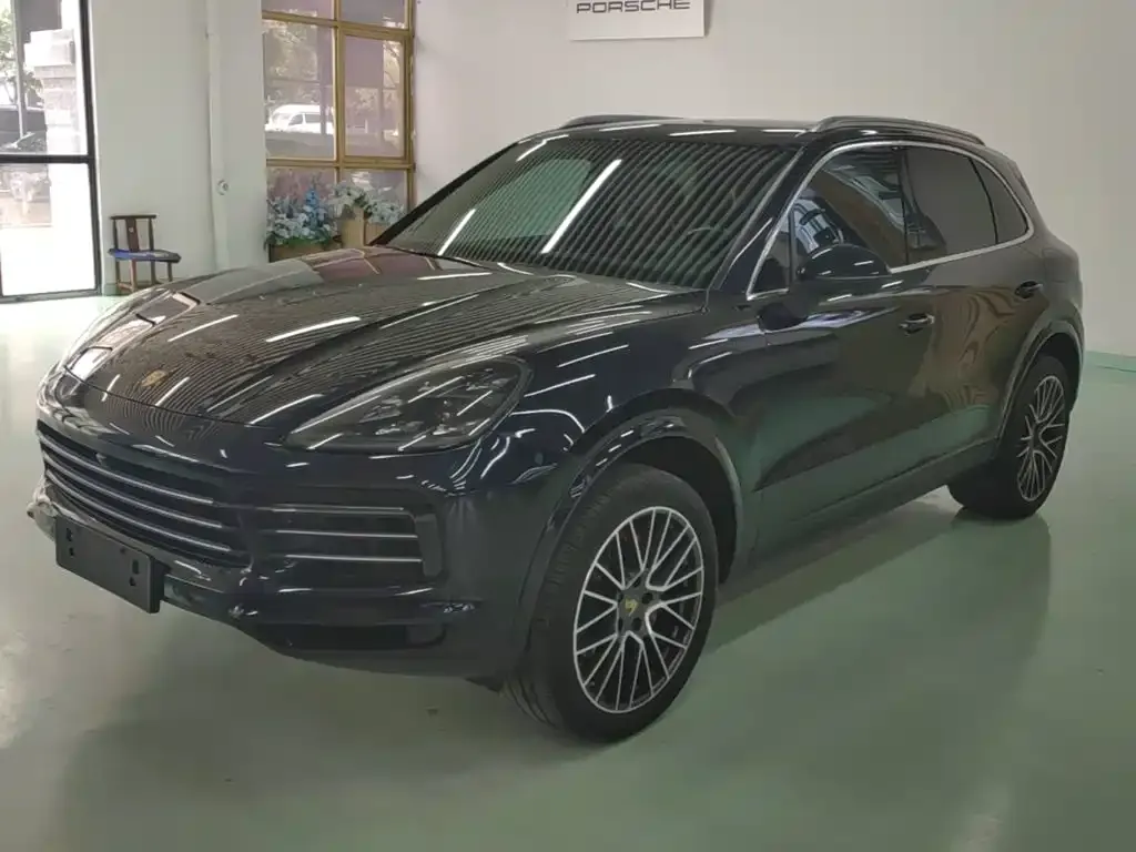 Porsche Cayenne Hybrid — фото 1