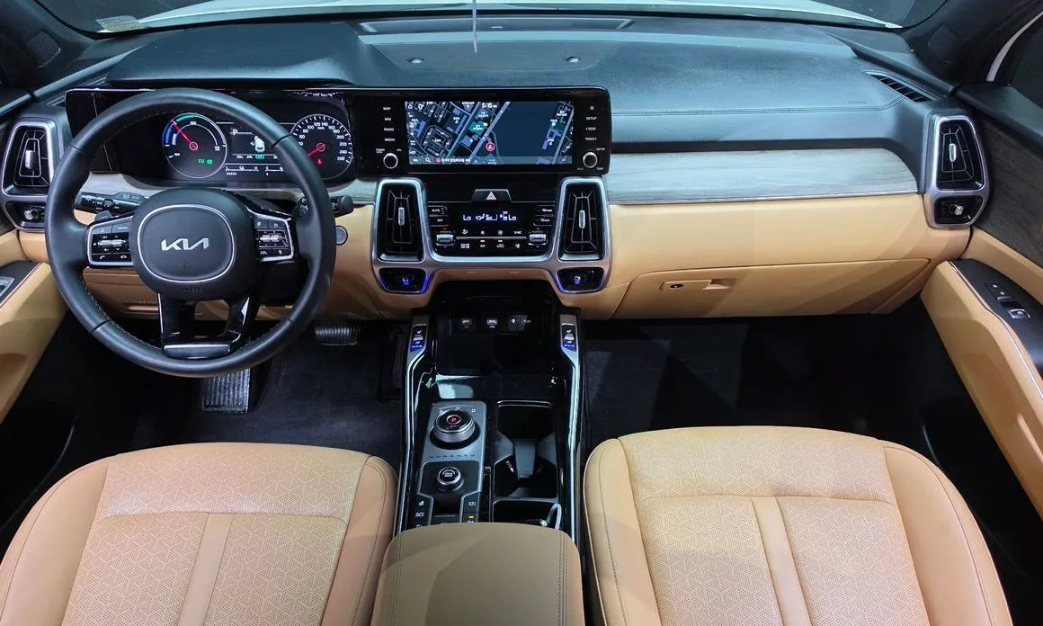 Kia Sorento — фото 6
