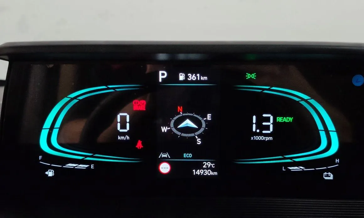 Hyundai Staria — фото 2
