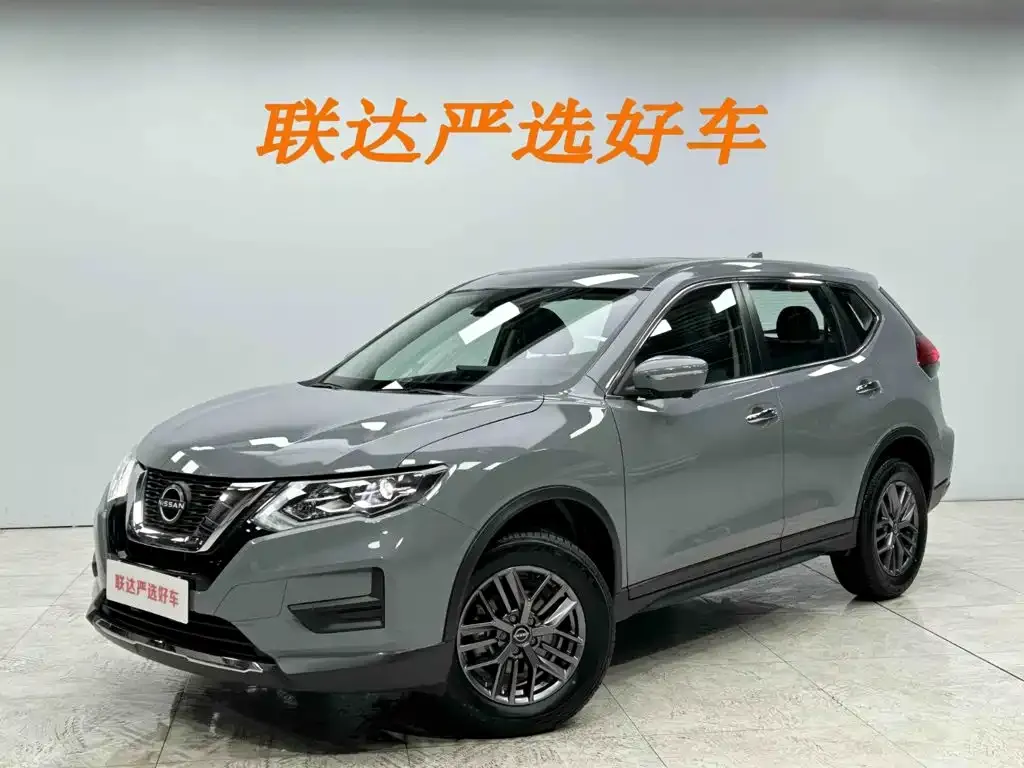 Nissan X-Trail — фото 1