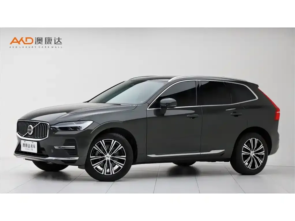 Volvo XC60 — фото 1