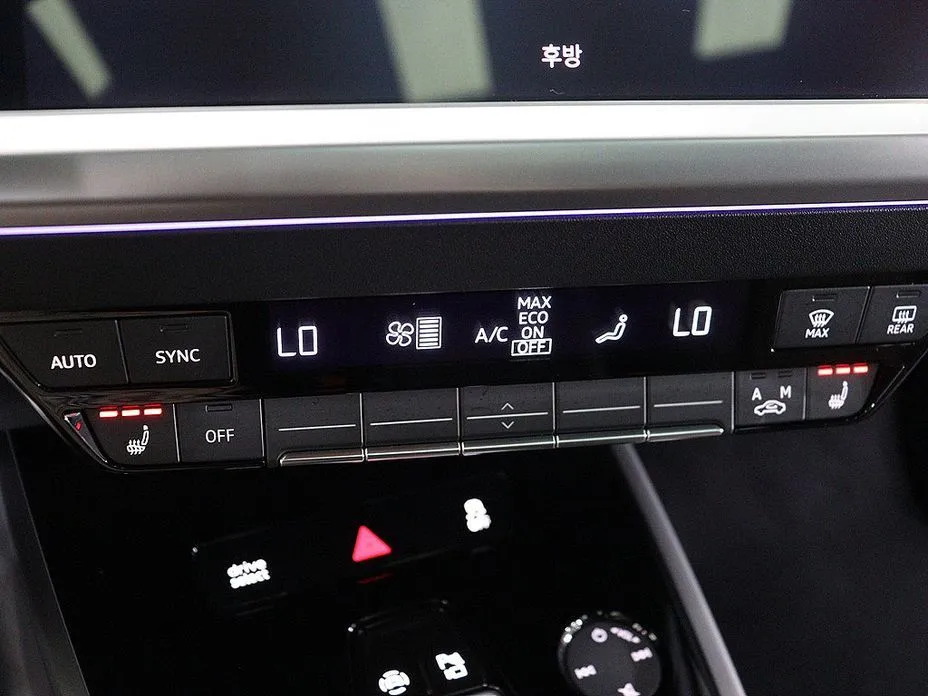Audi Q4 e-tron — фото 3