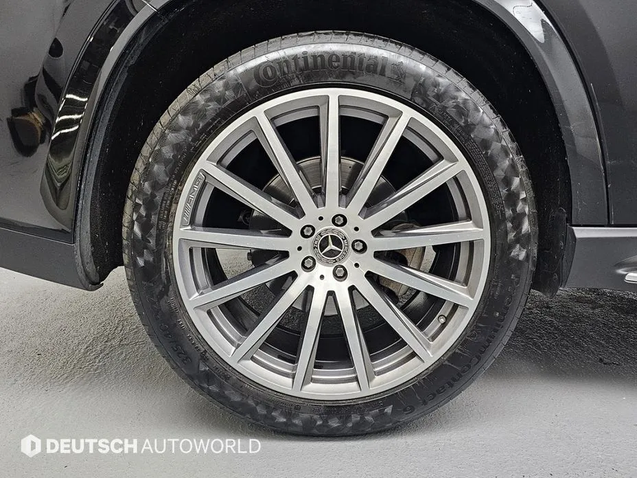 Mercedes-Benz GLS-Class — фото 10