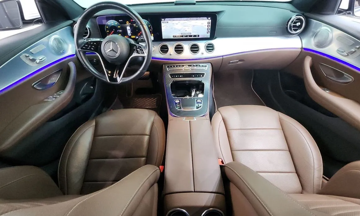 Mercedes-Benz E-Class — фото 10