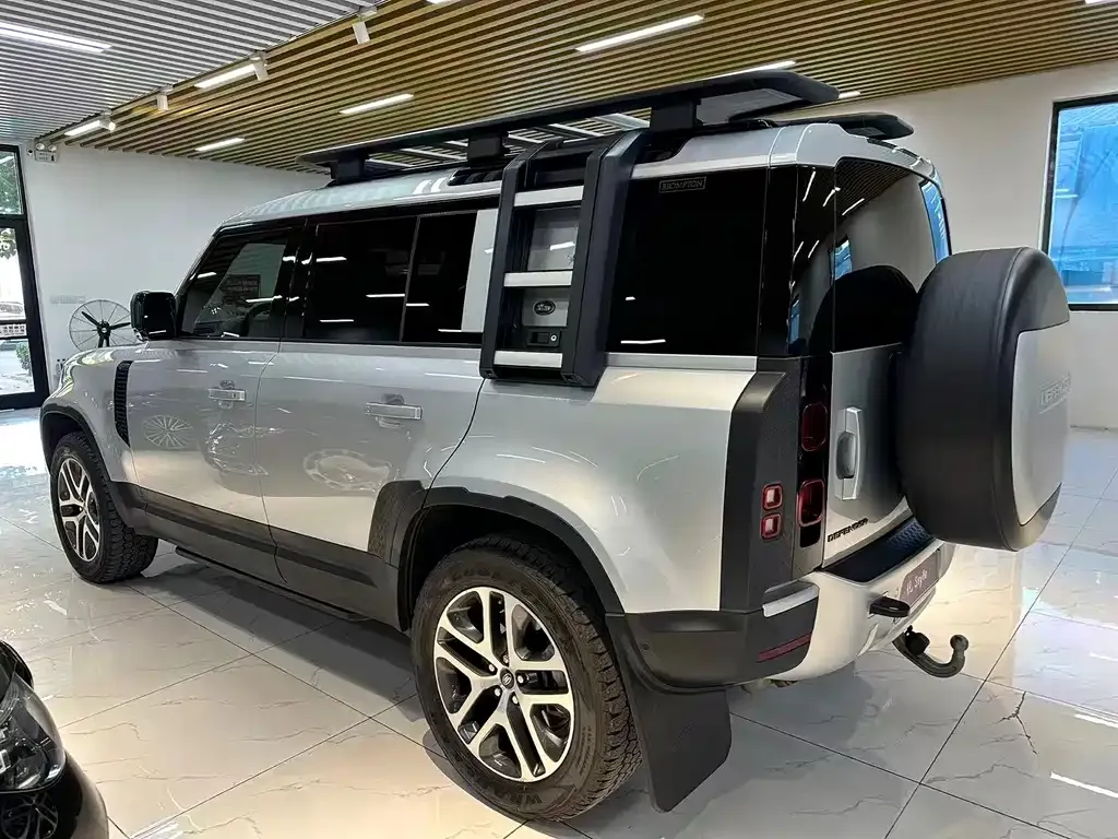 Land Rover Defender — фото 4