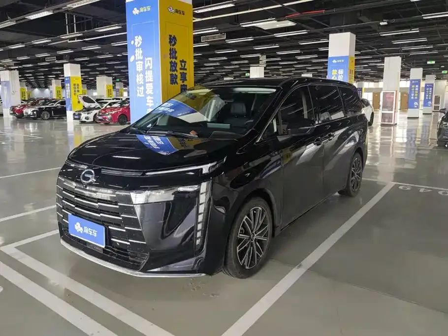 GAC Motor Trumpchi E8 — фото 1