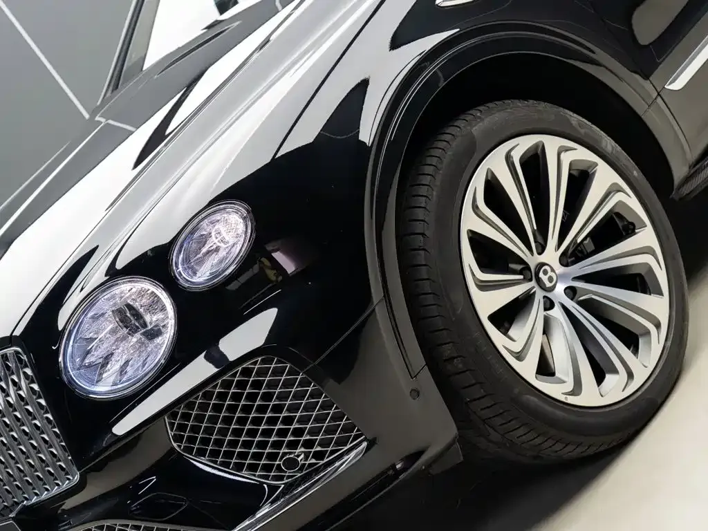 Bentley Bentayga — фото 7