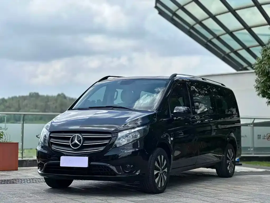 Mercedes-Benz Vito — фото 1