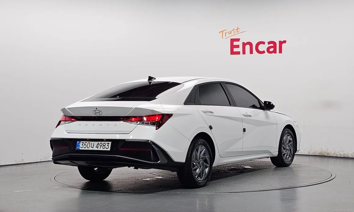 Hyundai AVANTE — фото 4