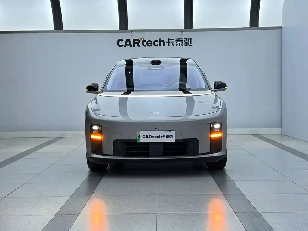 Li Auto Li i8 — фото 2