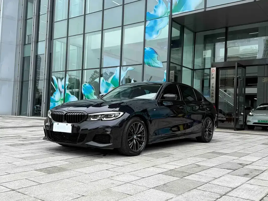 BMW 3 Series — фото 1