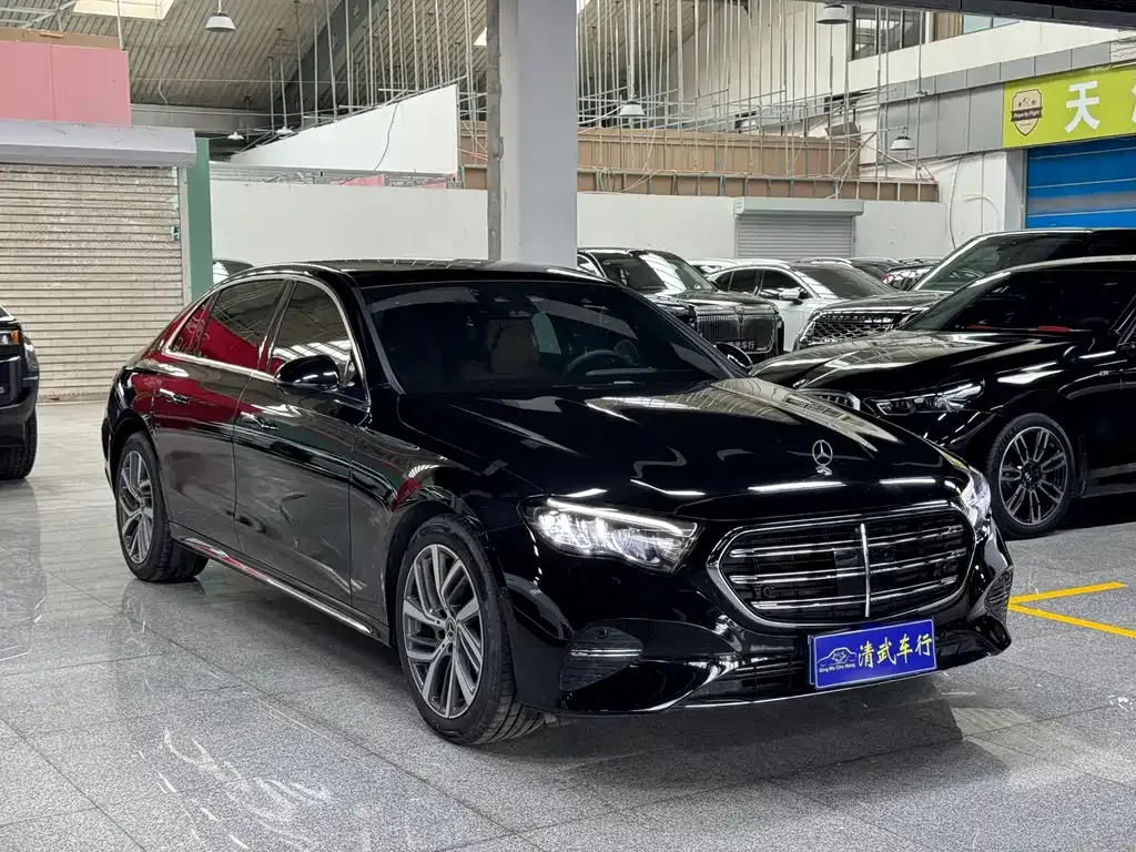 Mercedes-Benz E-Class — фото 10