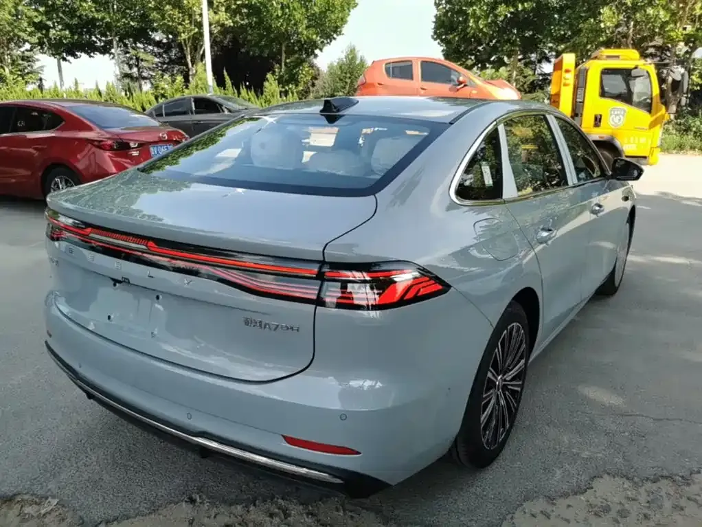 Geely Galaxy A7 EM — фото 2