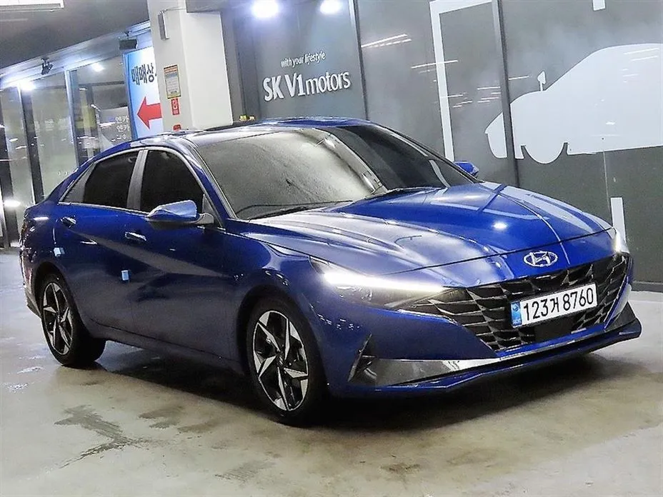 Hyundai AVANTE — фото 1