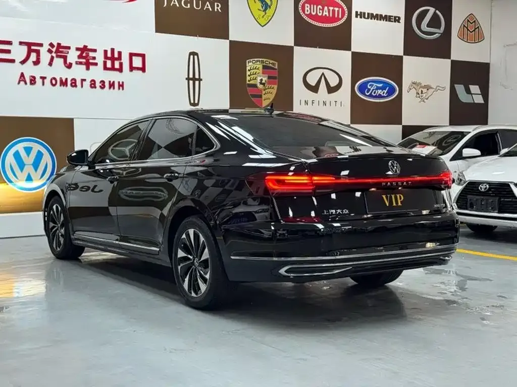 Volkswagen Passat — фото 2