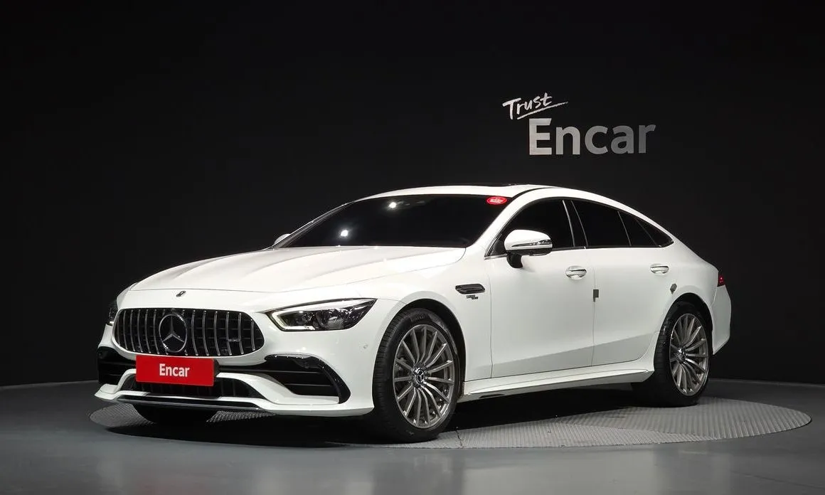 Mercedes-Benz AMG GT — фото 1