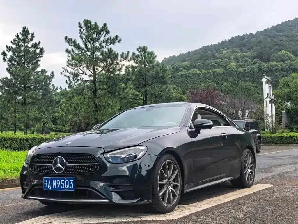 Mercedes-Benz E-Class (Import) — фото 1