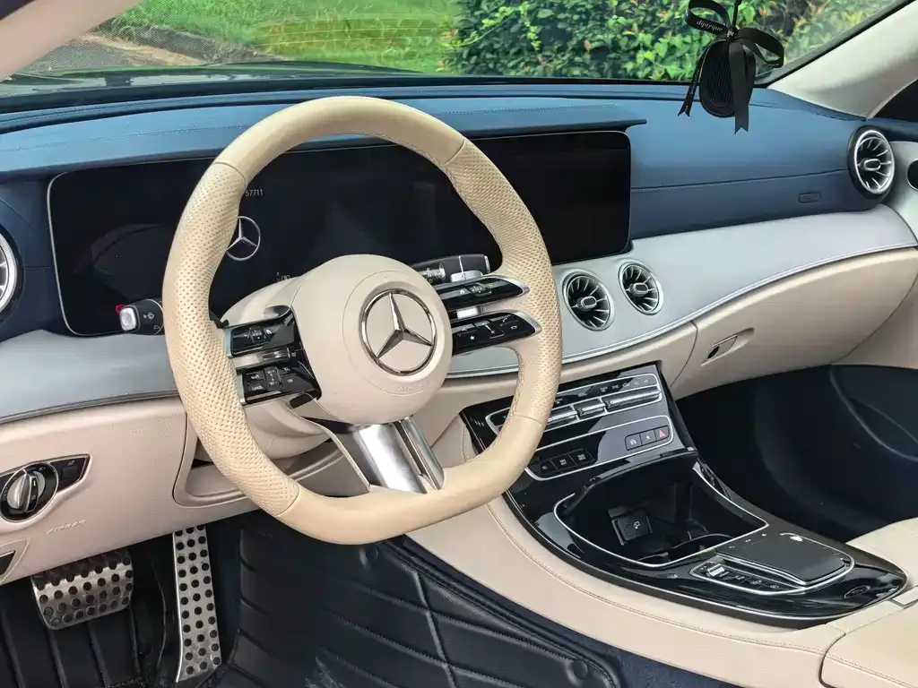 Mercedes-Benz E-Class (Import) — фото 4
