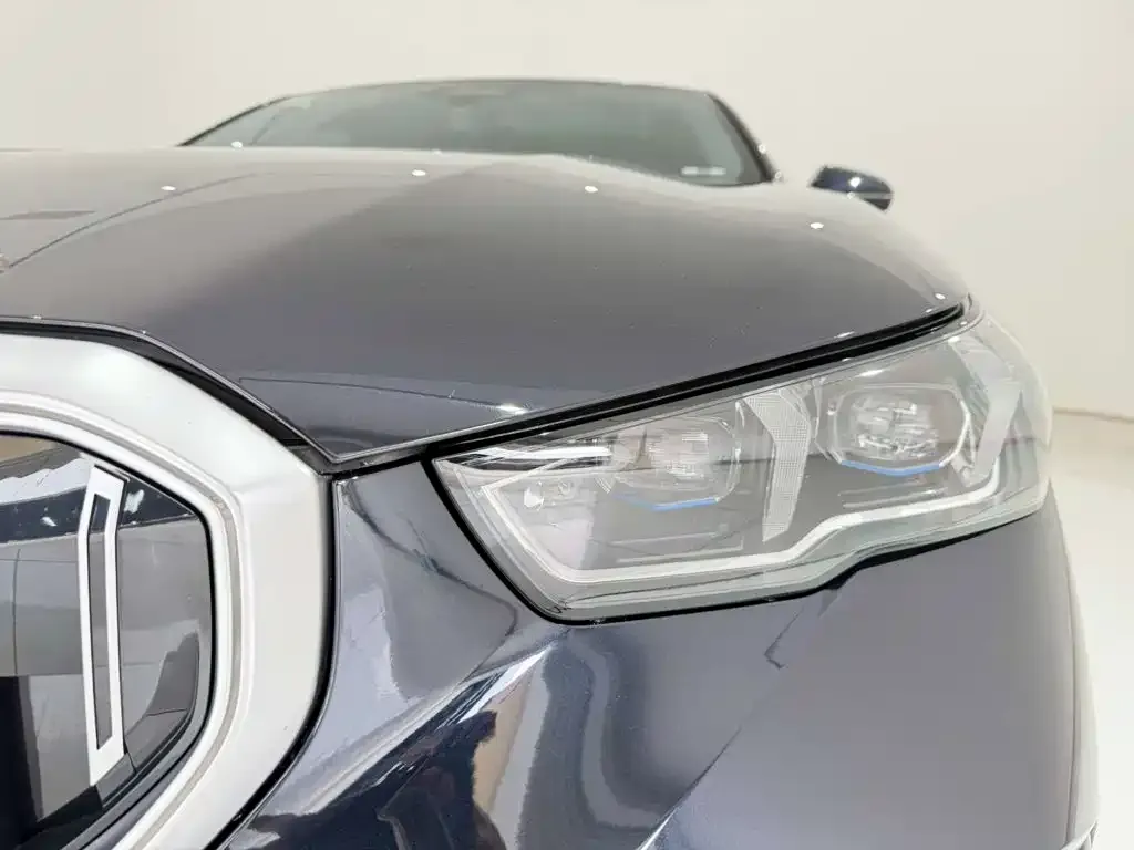 BMW 5 Series — фото 5