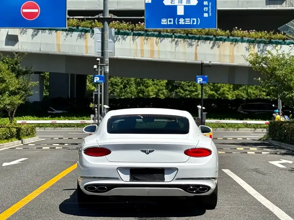 Bentley Continental — фото 9