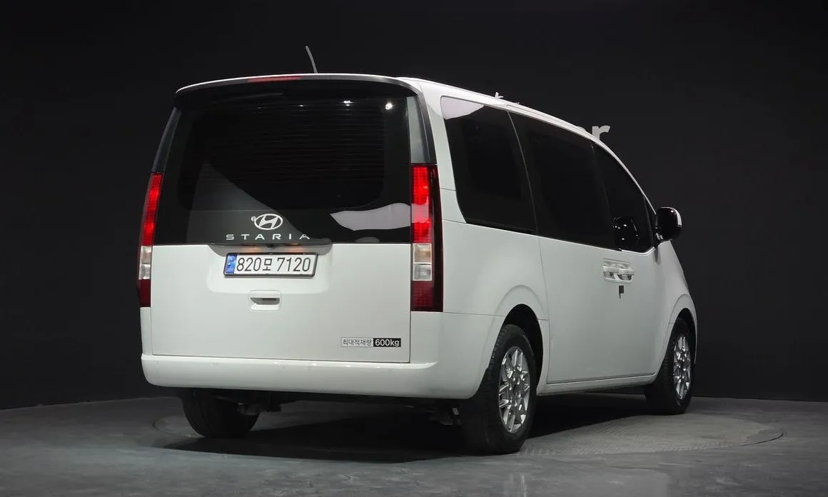 Hyundai Staria — фото 4