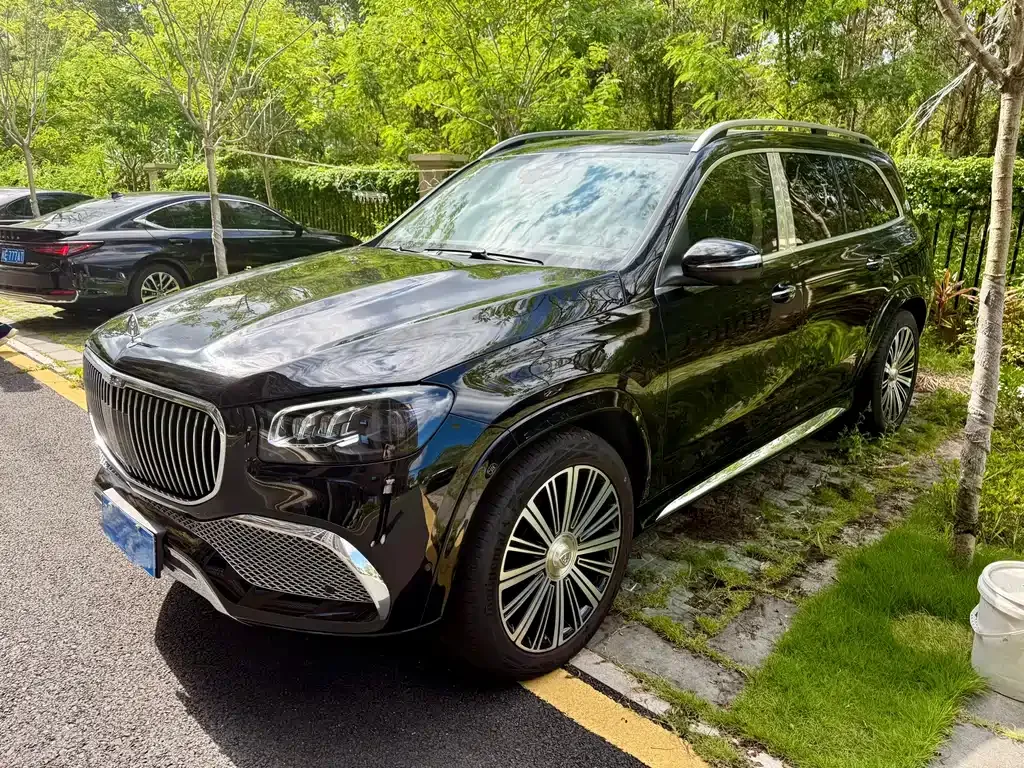 Mercedes-Benz GLS — фото 1