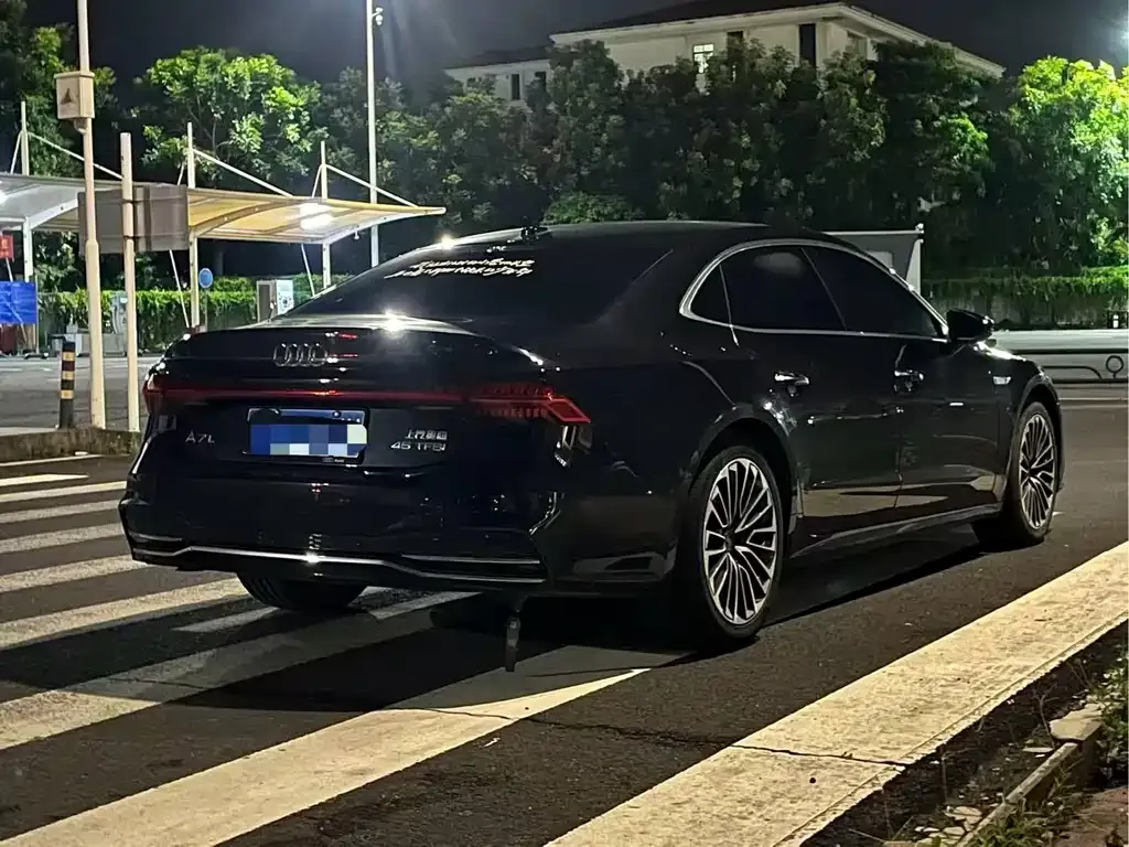 Audi A7L — фото 4
