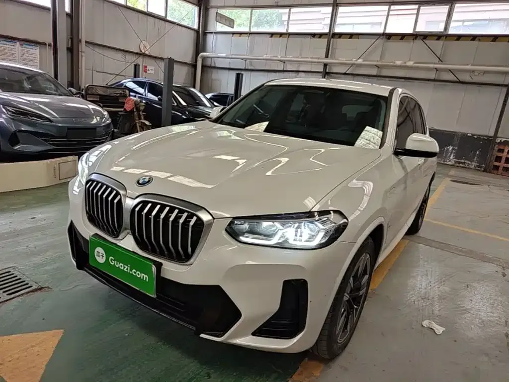 BMW iX3 — фото 2