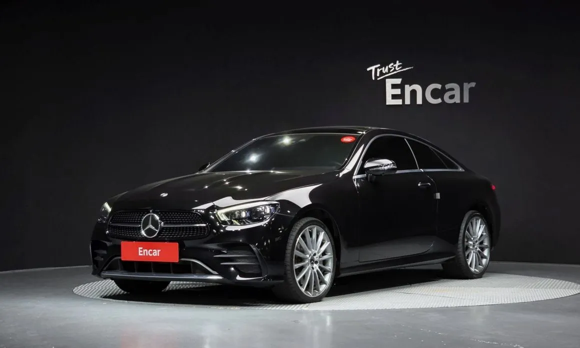 Mercedes-Benz E-Class — фото 1
