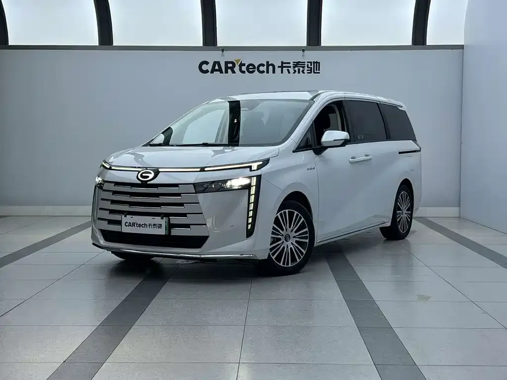 GAC Motor 传祺E8 PHEV — фото 1
