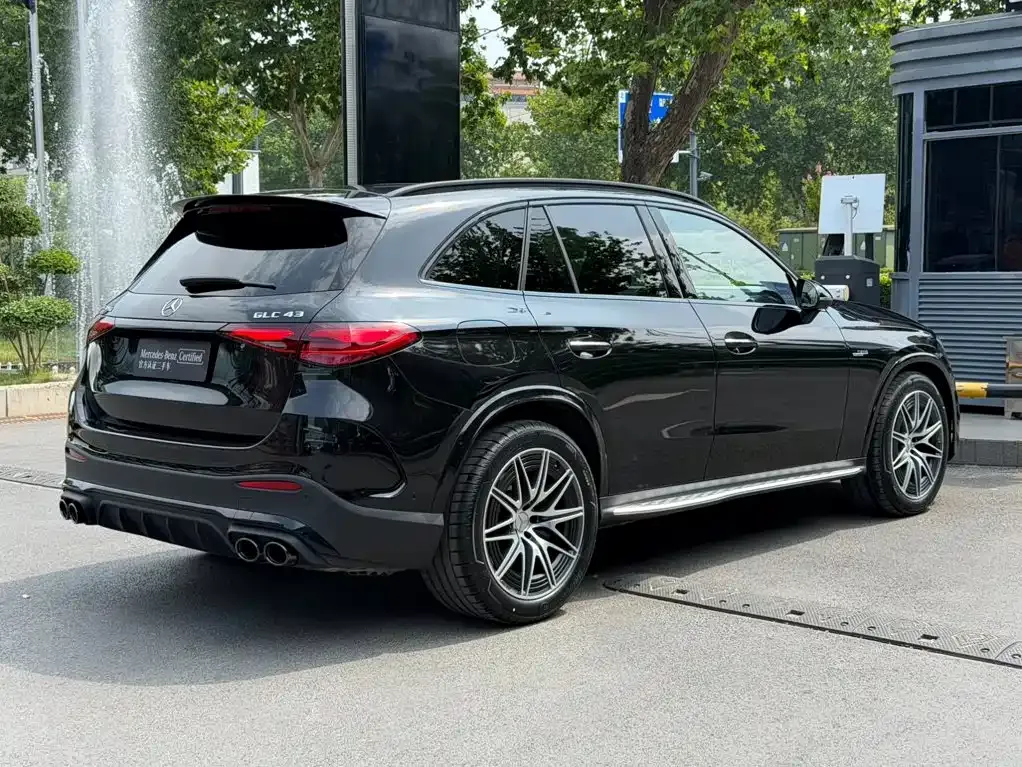 Mercedes-Benz GLC AMG — фото 6