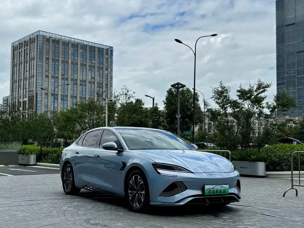 BYD Seal — фото 6