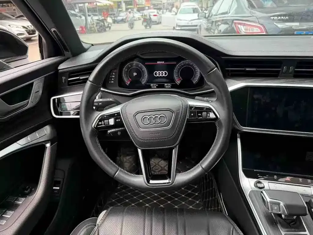 Audi A6L — фото 5