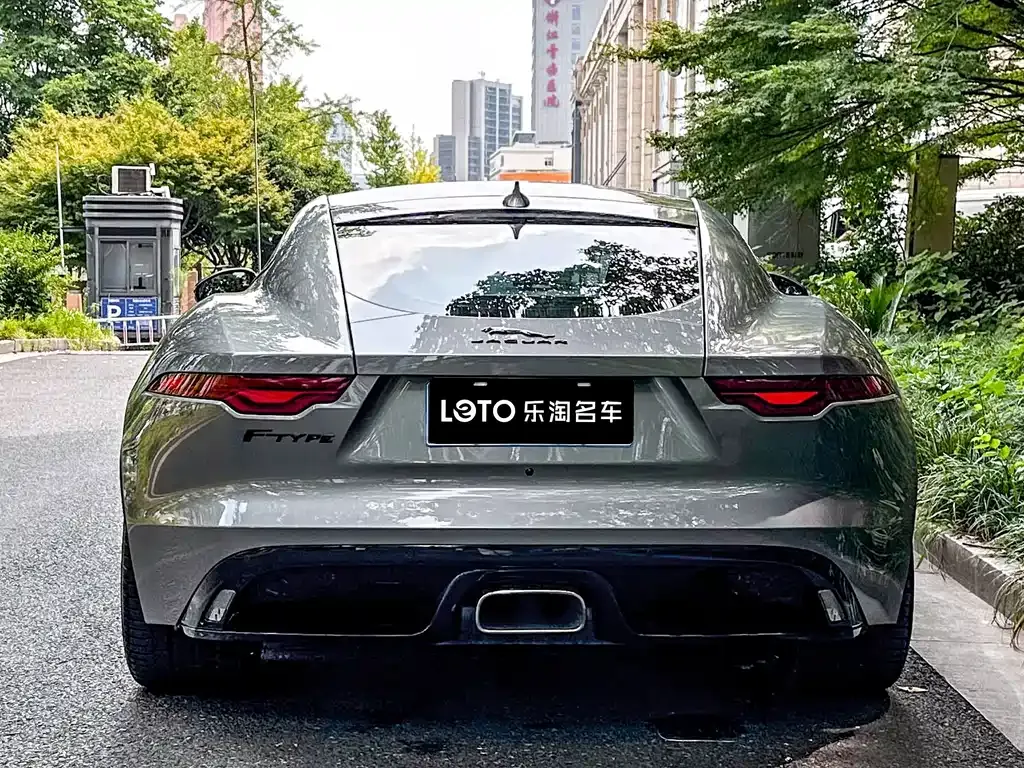 Jaguar F-TYPE — фото 5