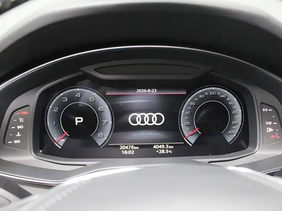 Audi A6L — фото 9