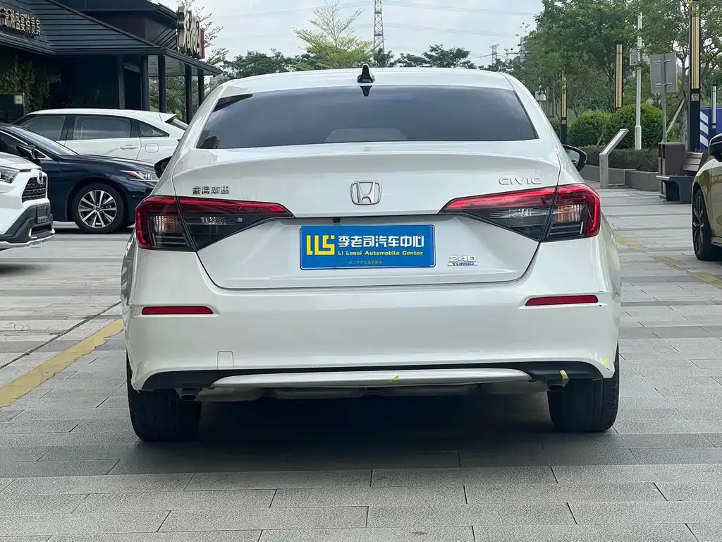 Honda Civic — фото 3
