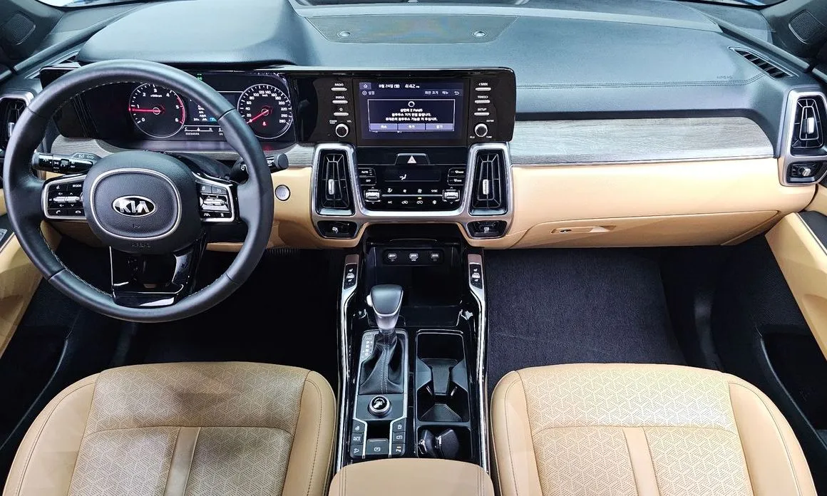 Kia Sorento — фото 9