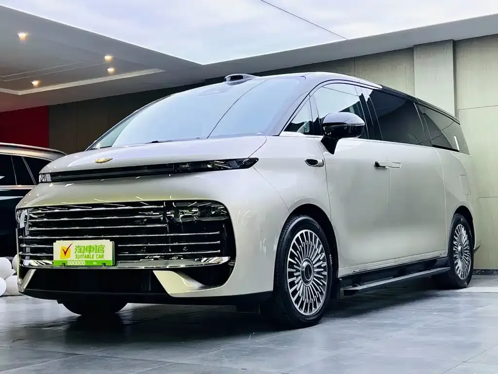 Geely Galaxy V900 — фото 1