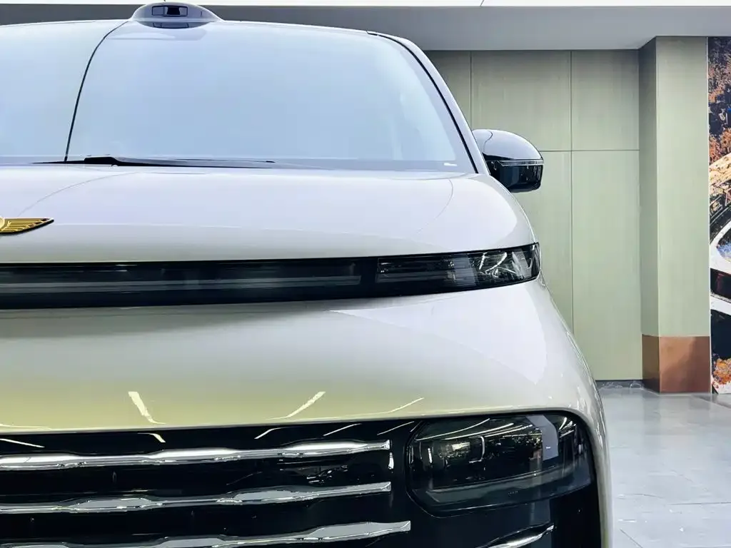 Geely Galaxy V900 — фото 2