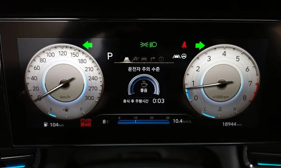 Hyundai AVANTE — фото 2