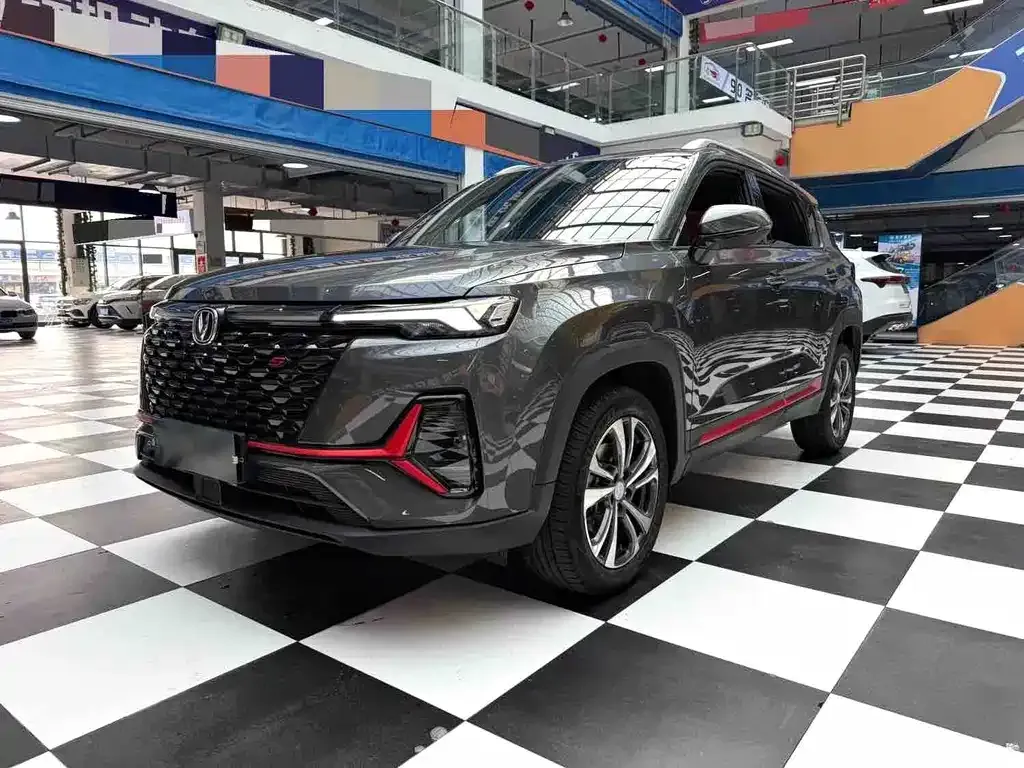 Changan CS35PLUS — фото 1