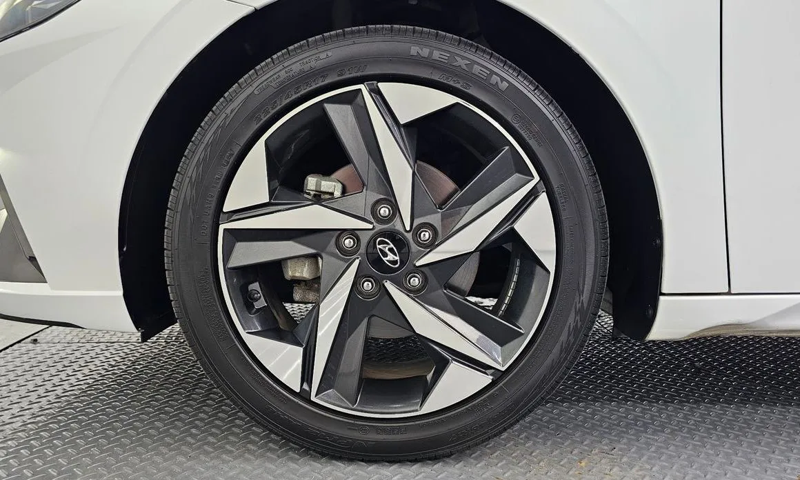 Hyundai AVANTE — фото 6