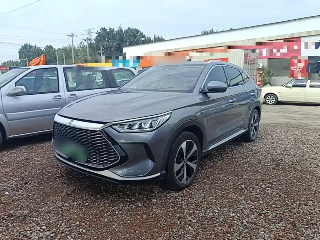 BYD PLUS New Energy — фото 1