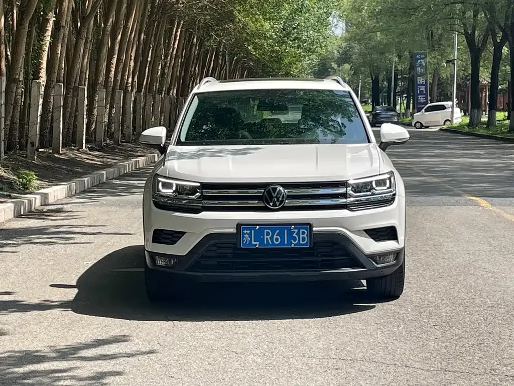 Volkswagen Tharu — фото 1